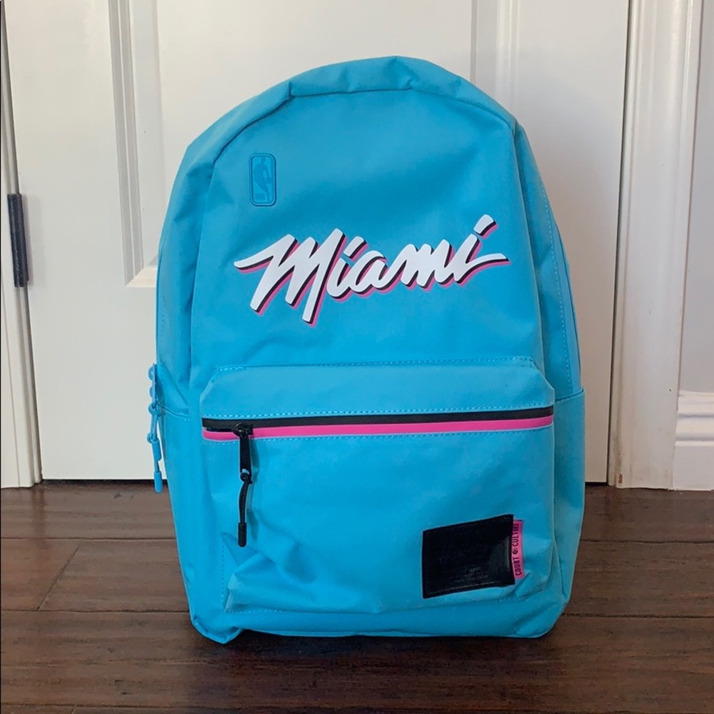 NWT Herschel classic XL Miami blue backpack